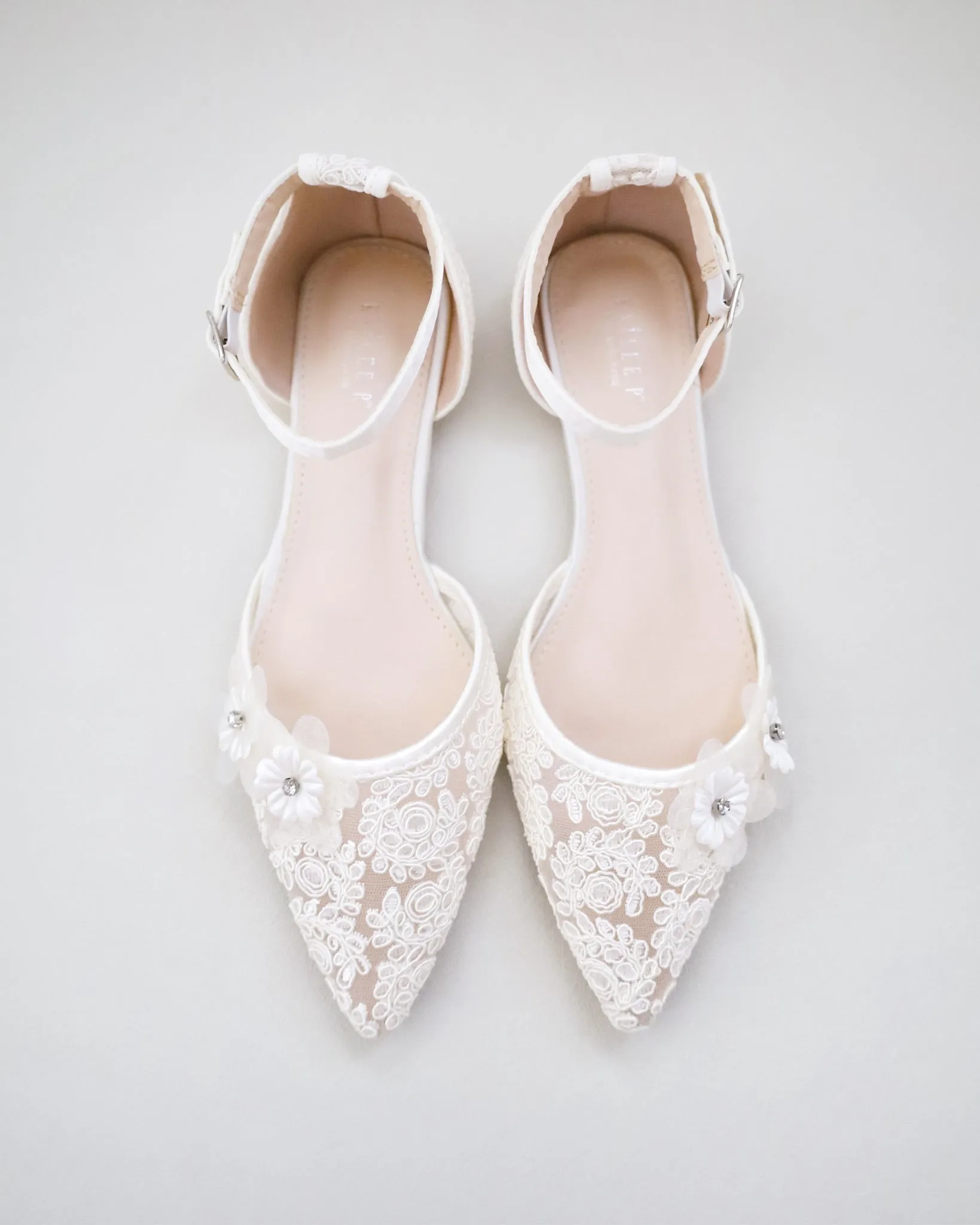 Crochet Lace Pointy Toe Flats with Flower Applique