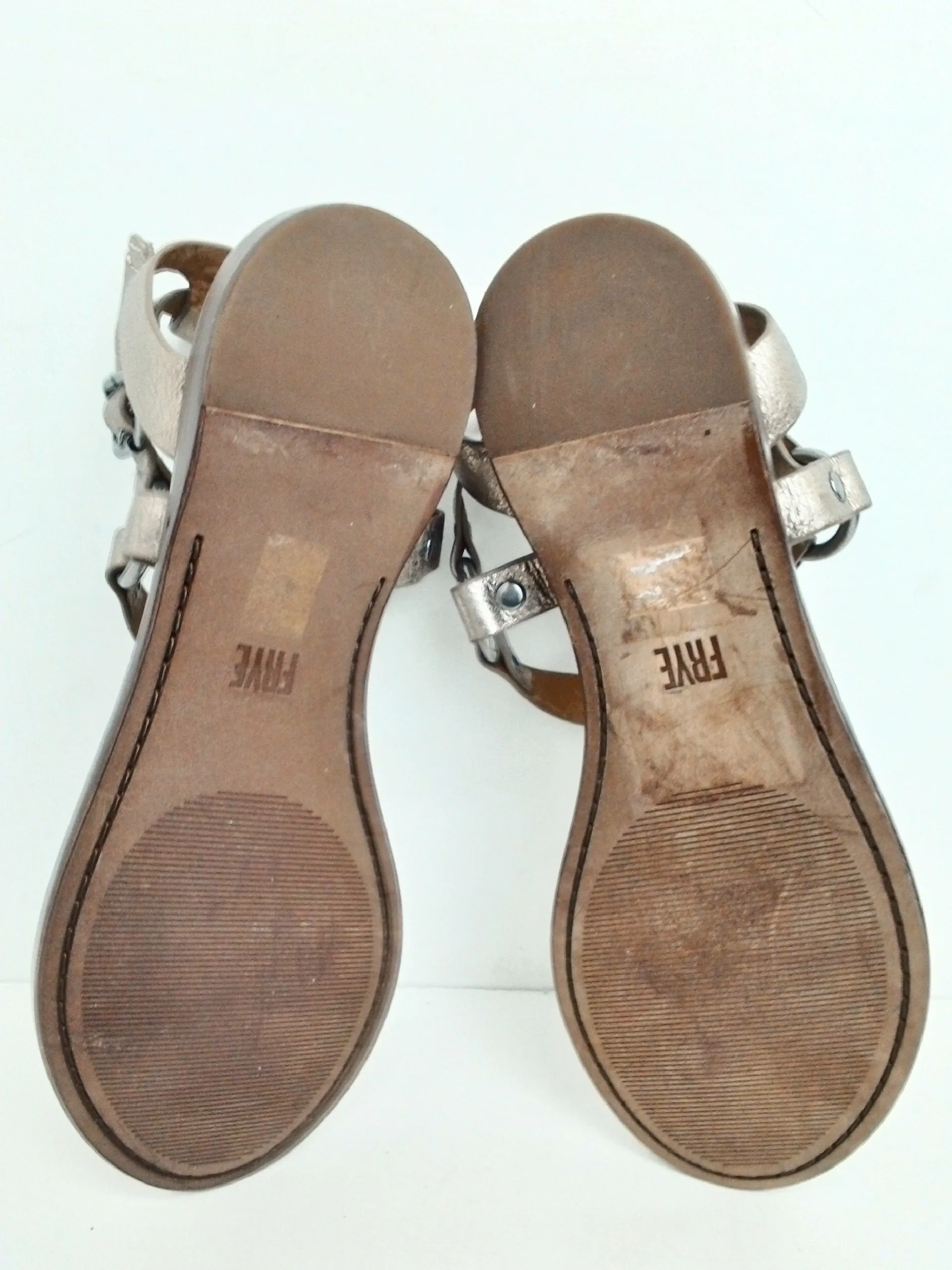 Frye Women's Gold/Pewter Thing Sandals Size 7 M