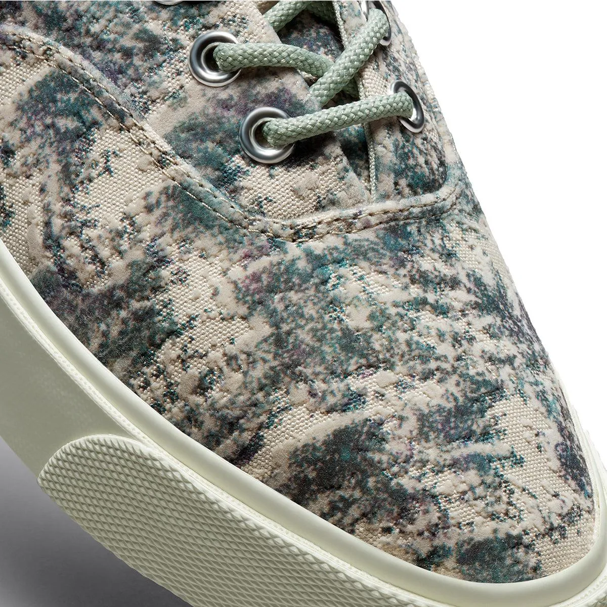   John Elliott Skidgrip Low 'Lichen'