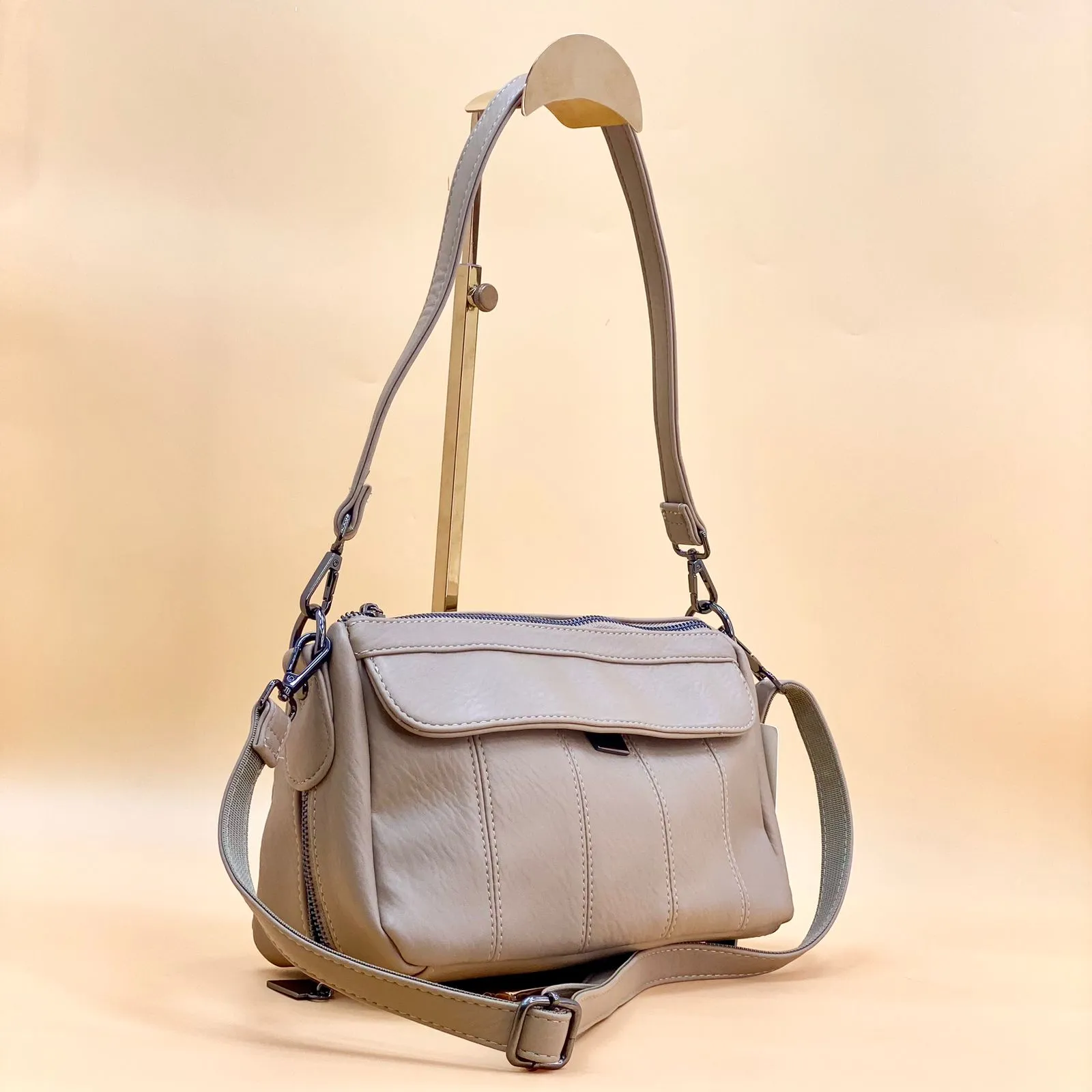 NEW 2024 ,  WOMEN HANDBAGS B537