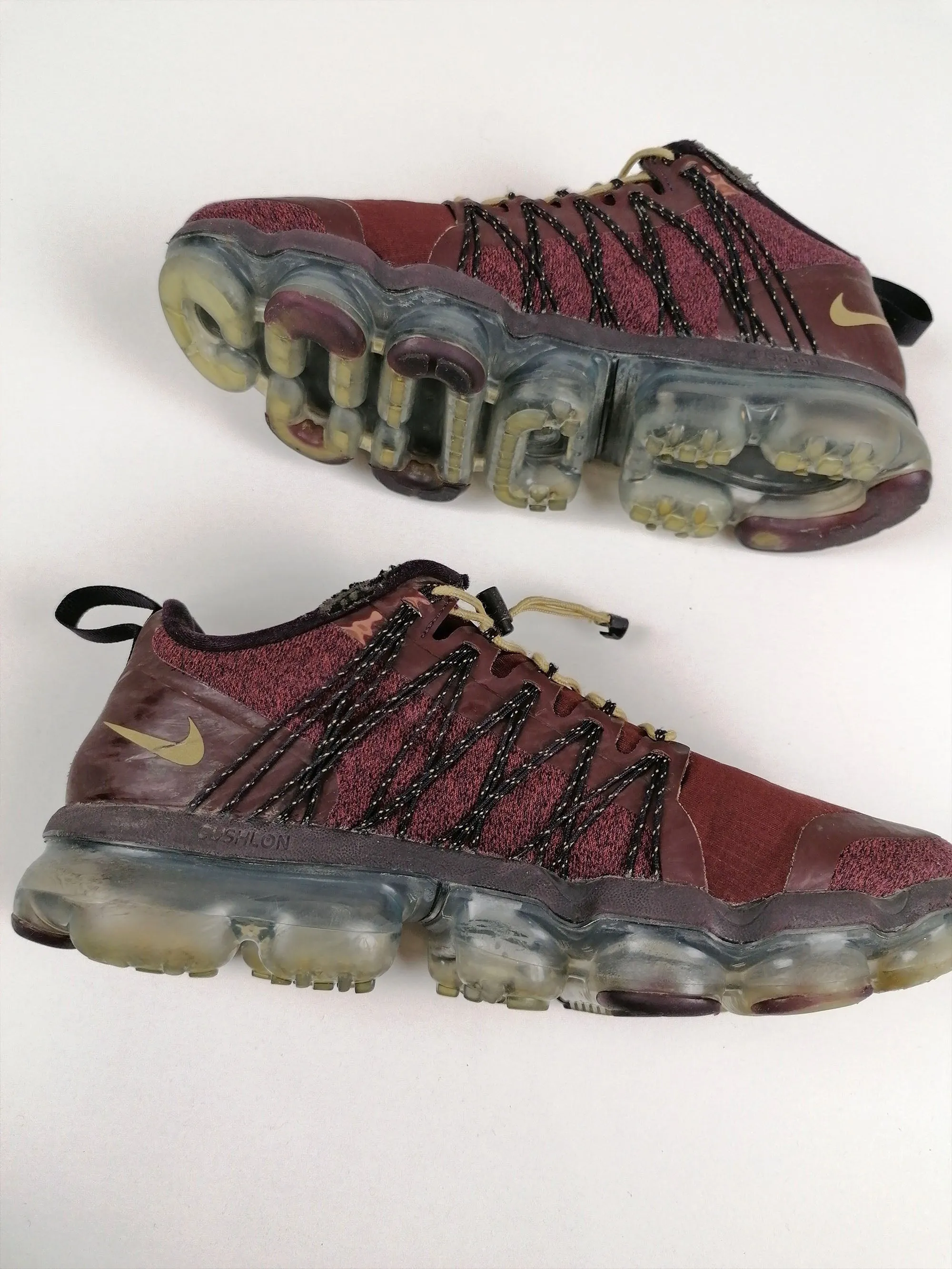 Nike Air VaporMax Run Utility Burgundy Crush 2018 Women's Sneakers  ~ size EU 38.5 / US 7.5 / uk 5