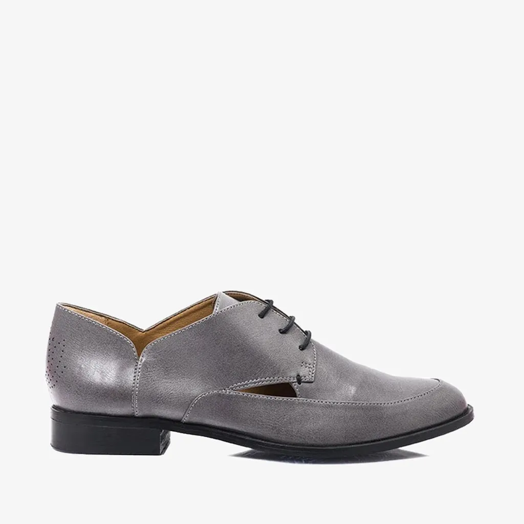 Tilda Grey Derby