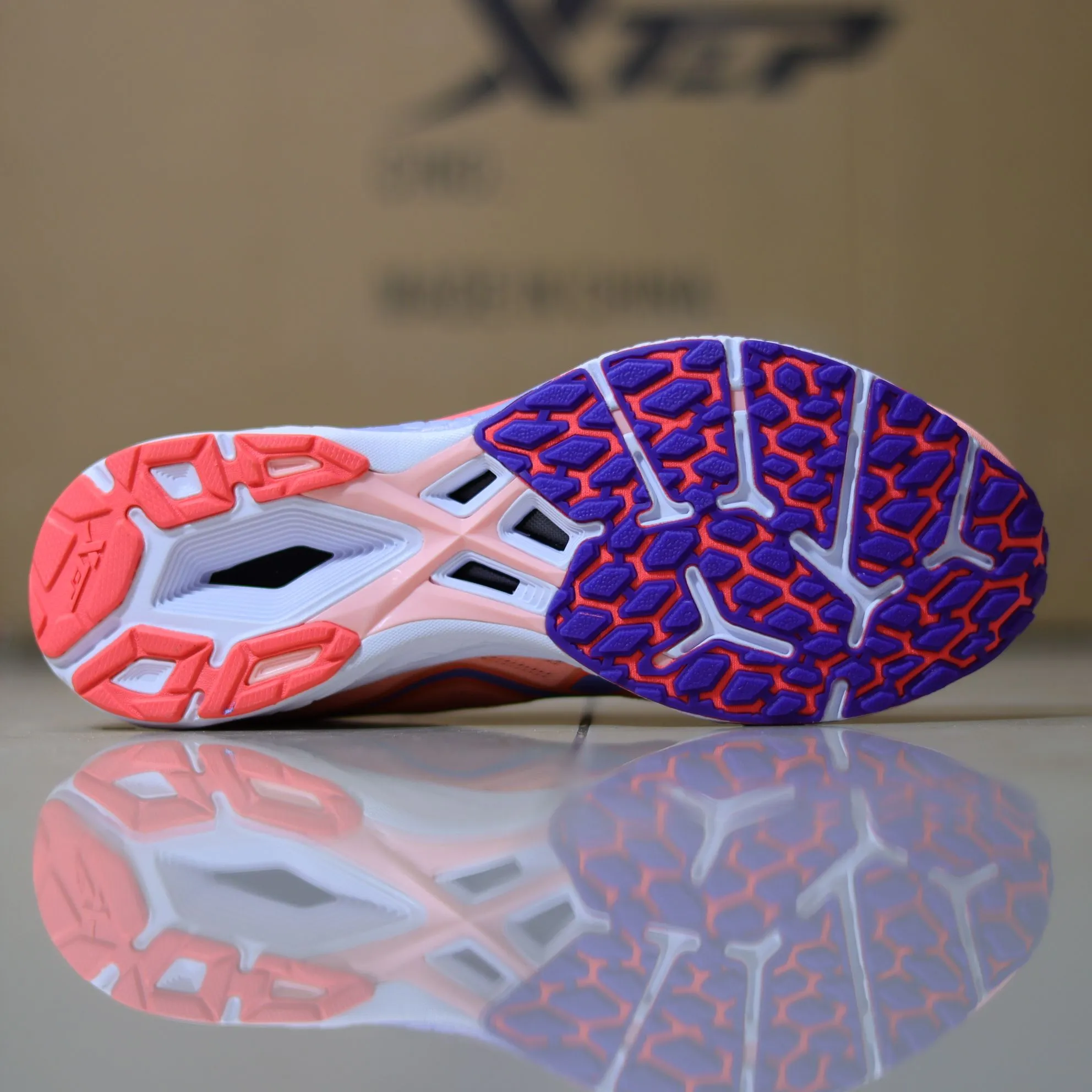 X33 - Women's Speed Running Shoe By Xtep